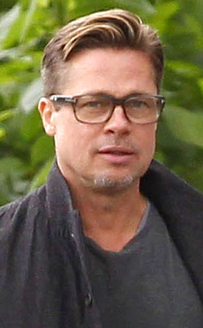 See Brad Pitt S Sexy New Haircut E News Deutschland